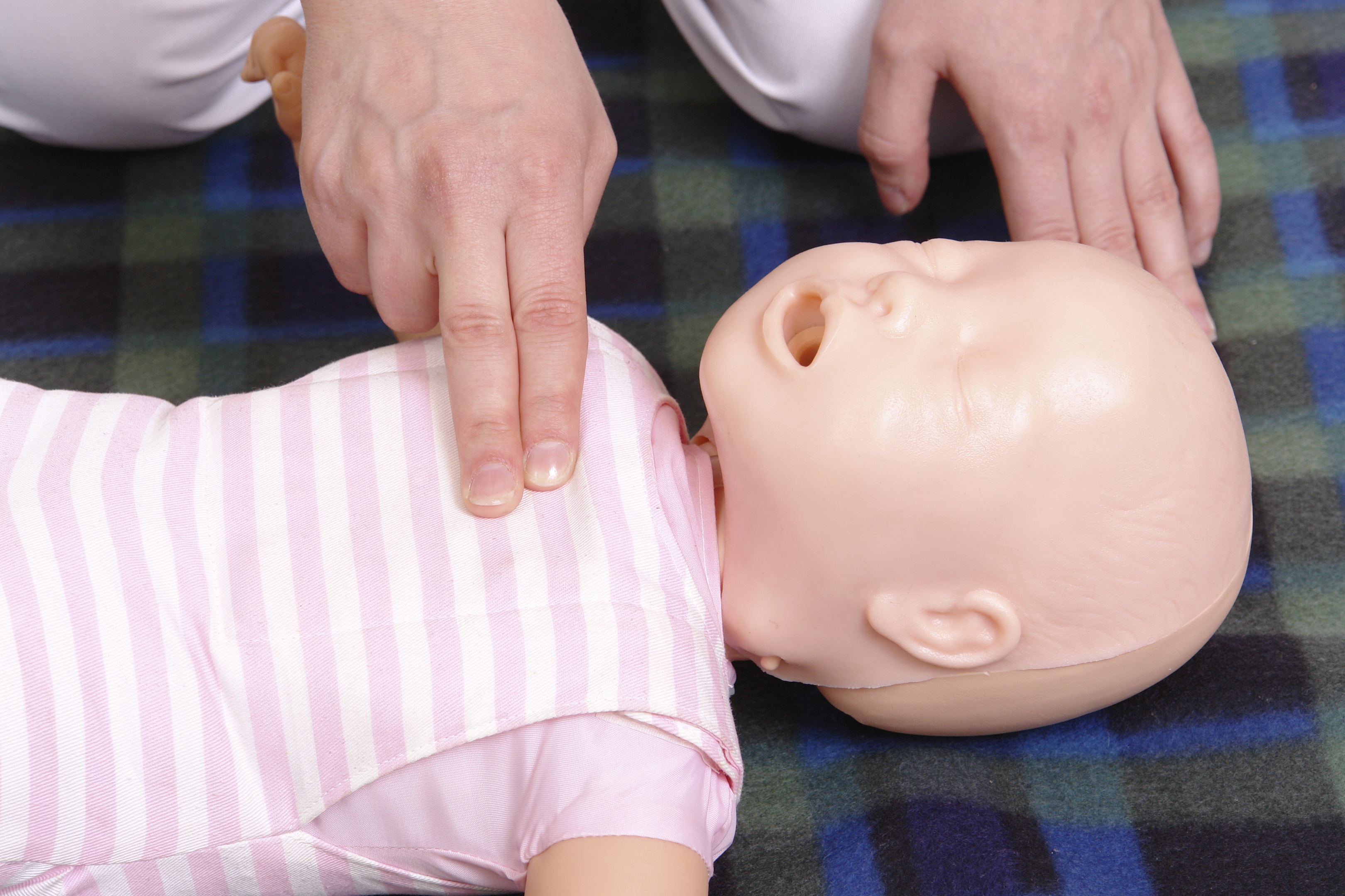 cardiopulmonary-resuscitation-cpr-training-and-steps-to-implement